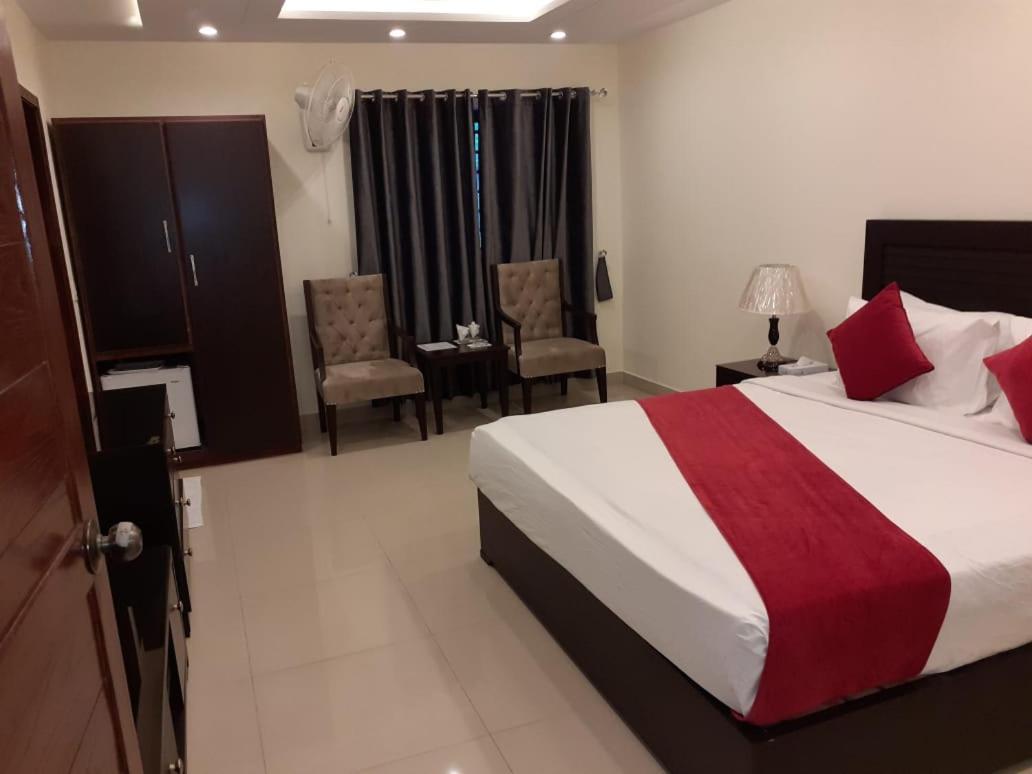 Hotel Noor Plaza Lahore Cameră foto
