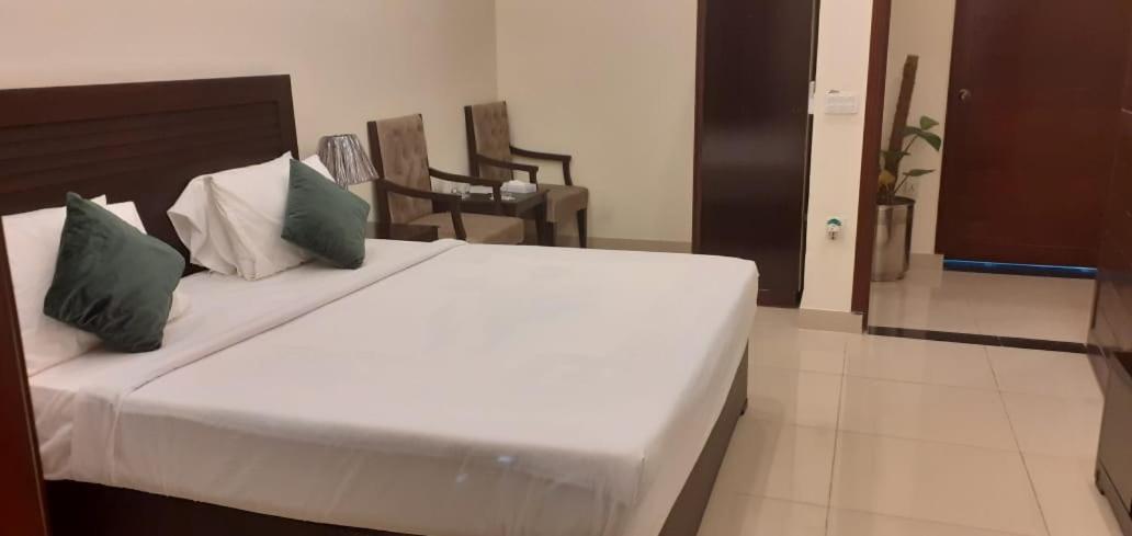 Hotel Noor Plaza Lahore Exterior foto